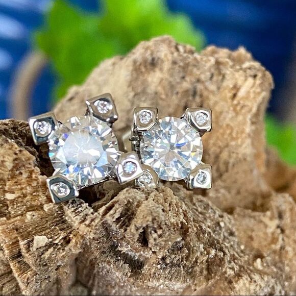 Silver Stud Swarovski Crystals Statement Earrings - Picture 3 of 8